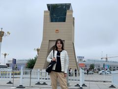 -霍尔果斯国门景区