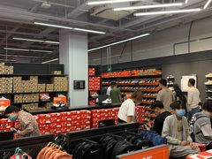 -王府井奥莱临潼小镇(临潼店)