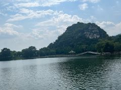 -星湖旅游景区七星岩