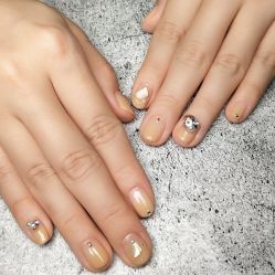 -摩睫+皮肤管理·科学美容中心