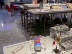 -宏宇眼镜蔡司依视路折扣店(兆佳眼镜城店)