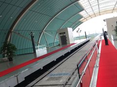 -龙阳路磁悬浮列车总站-停车场