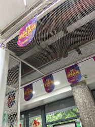 -PE SALON