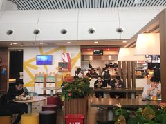 大堂-麦当劳(杭州东站高铁店)