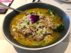 黄汁酸汤浸肥牛-港丽餐厅(高德置地店)