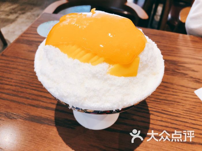 糖纸甜品(天一广场店)芒果纷纷雪图片 - 第1张