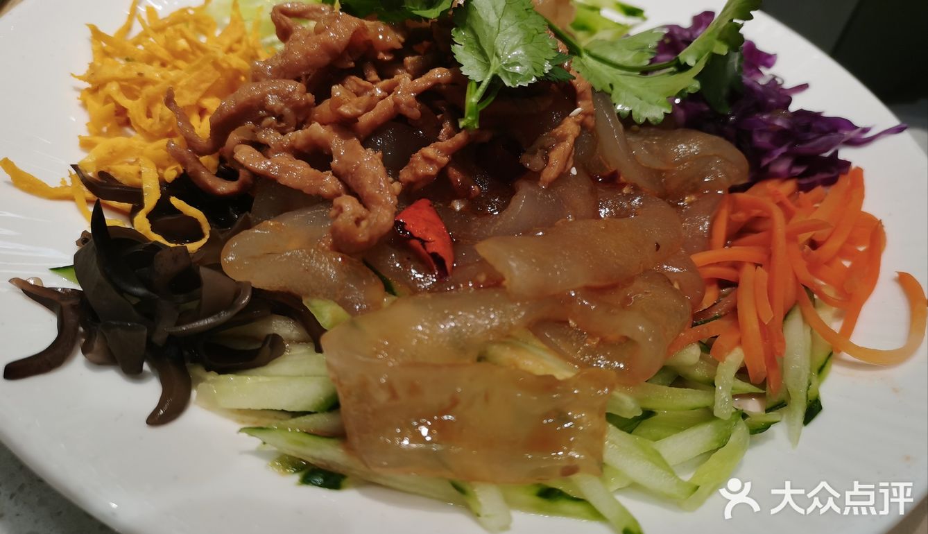 早就听说这家餐馆味道很正宗，今天是慕名而来