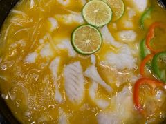 -香巴拉云南餐厅(华莱坞店)