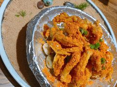 沙滩烤鲜鱿-东来菜馆•手抓海鲜家常菜•海鲜锅贴(鸽子窝店)