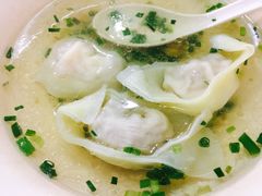 纯鲜肉虾仁大馄饨-潘国仙耳光馄饨(黄家阙路店)