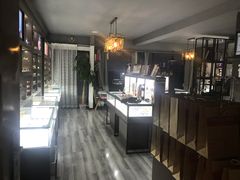 -视野联行眼镜蔡司·依视路官方授权店(顺城店)