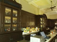 -LONG BAR 廊吧(外滩华尔道夫酒店)