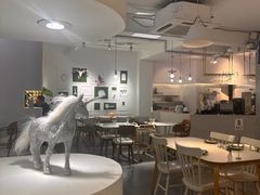 -露露家咖啡店