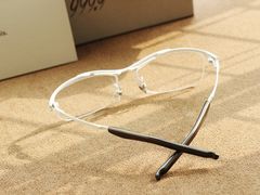 -目艮眼镜SHOWROOM(品牌集合店)