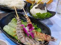 -鲜入围煮花胶鸡海鲜火锅