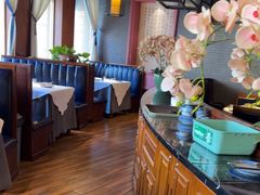 -八府香鸭·啫啫煲(华山路店)