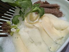 -红鼎豆捞·非遗鲍皇汤火锅(宝丰路店)