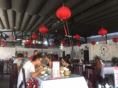 -Lanterns Vietnamese Restaurant