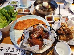 -唯成•韩国炭火烤肉 유성고기