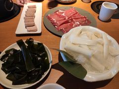 -呷哺呷哺(融创茂店)