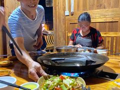 自助取餐区-卡拉农庄 正宗斗鸡肉