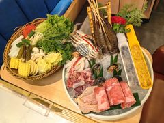 -樾餐厅泰式海鲜火锅(民歌湖店)