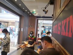 等位区-汉堡王(洛阳泉舜广场店)