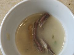 -英子补身汤(海兰路店)