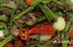 Tea Oil Stir-Fried Beef