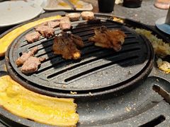 -七甲山烤肉(长白山奇石山珍根艺一条街店)