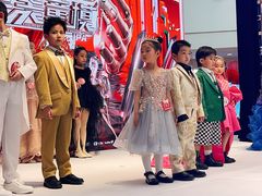 -翎秀服装模特