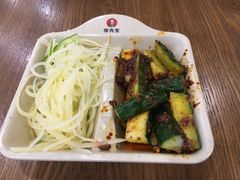 -李先生牛肉面大王(上海站南广场店)