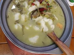 -周鱼小馆石锅酸菜鱼(活力汇店)