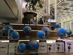 -新华书店(新街口旗舰店)