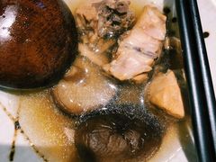 香菇煨土鸡汤-一灌煨汤(世茂店)