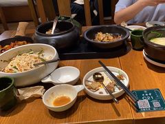 -云海肴·汽锅鸡·云南菜(天山百盛优客店)