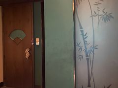-新盈光·云会所(百丈东路店)