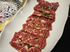 -山川小町·极番烧肉(新地假日广场店)