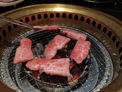 -山川小町·极番烧肉(新地假日广场店)