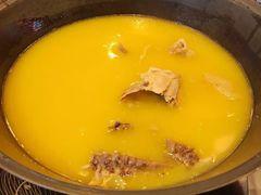 -鲜入围煮花胶鸡海鲜火锅