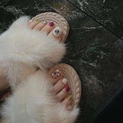 -艾薇美甲美睫