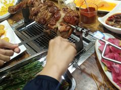 -清真·东拉黑炭火烤羊腿(世通·国际店)