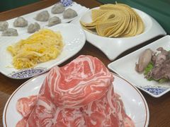-楼外楼大刀肉传统火锅居(博学路店)