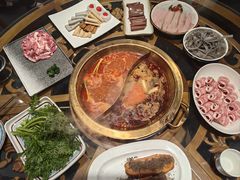 -小天鹅火锅·一线江景洪鼎旗舰店(洪崖洞店)