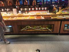 面包甜点陈列柜-全盛海鲜烤肉自助(新玛特店)