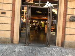 -NIKE武汉品牌体验店