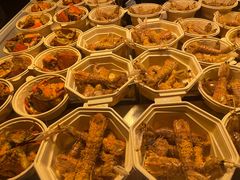 -亚龙湾亚泰商业街