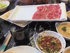 -楼外楼大刀肉传统火锅居(繁荣路店)