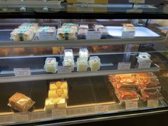 -红宝石·鲜奶小方·海派西点房(浦三店)
