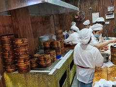 -八一路好吃街(雨田商务大厦店)